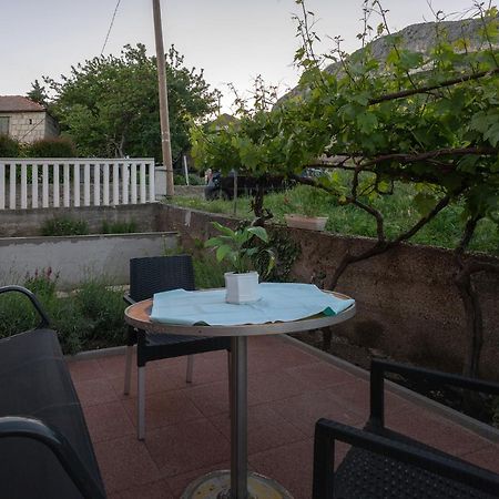 Apartman Karla Солин Экстерьер фото