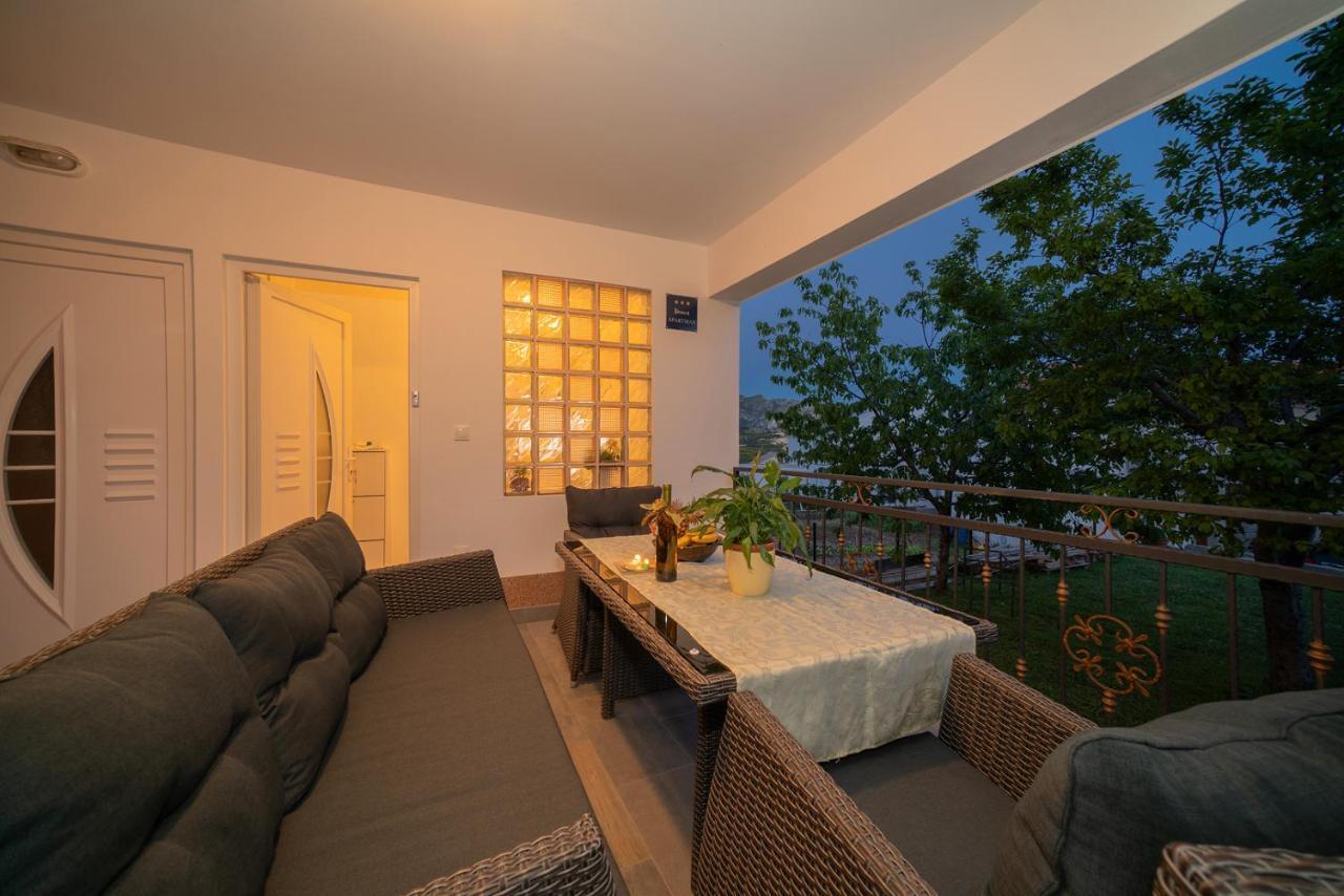 Apartman Karla Солин Экстерьер фото