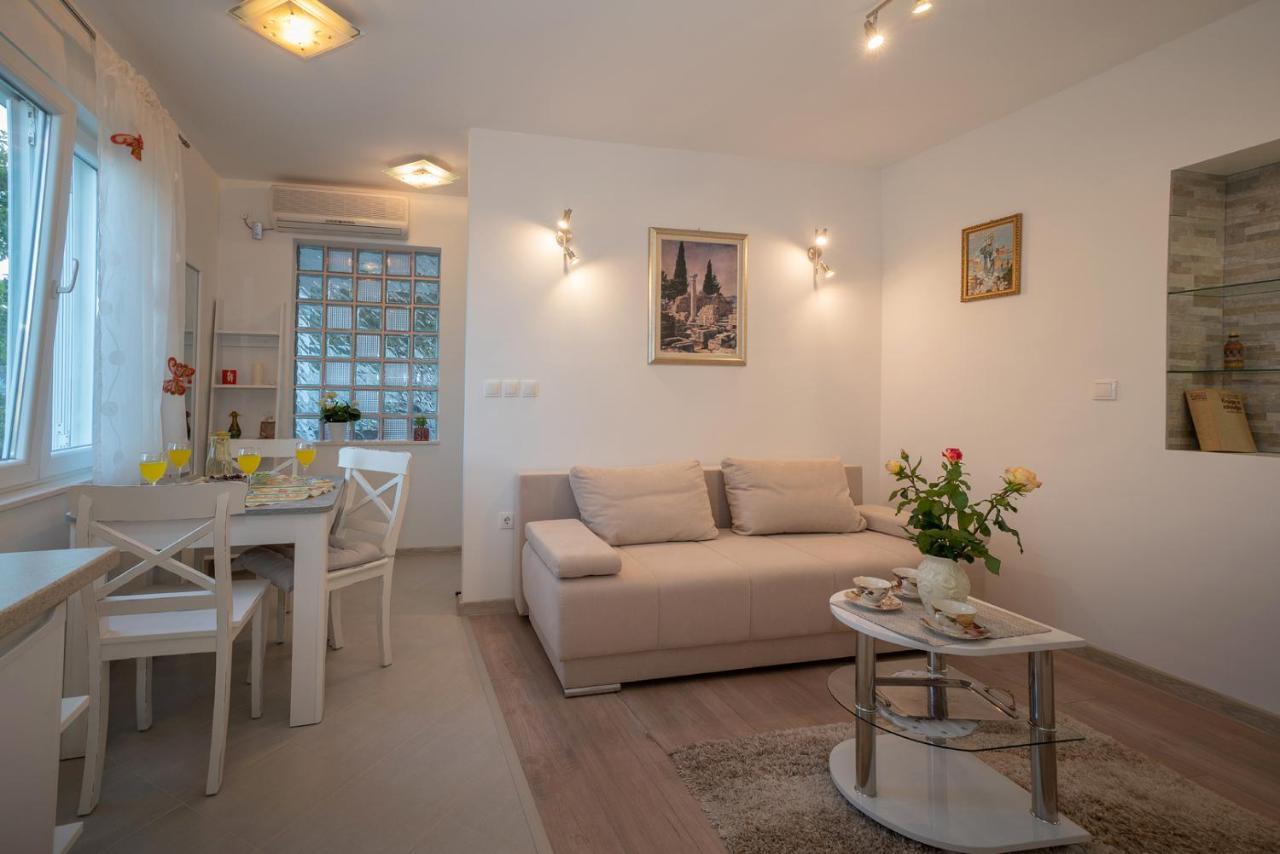 Apartman Karla Солин Экстерьер фото