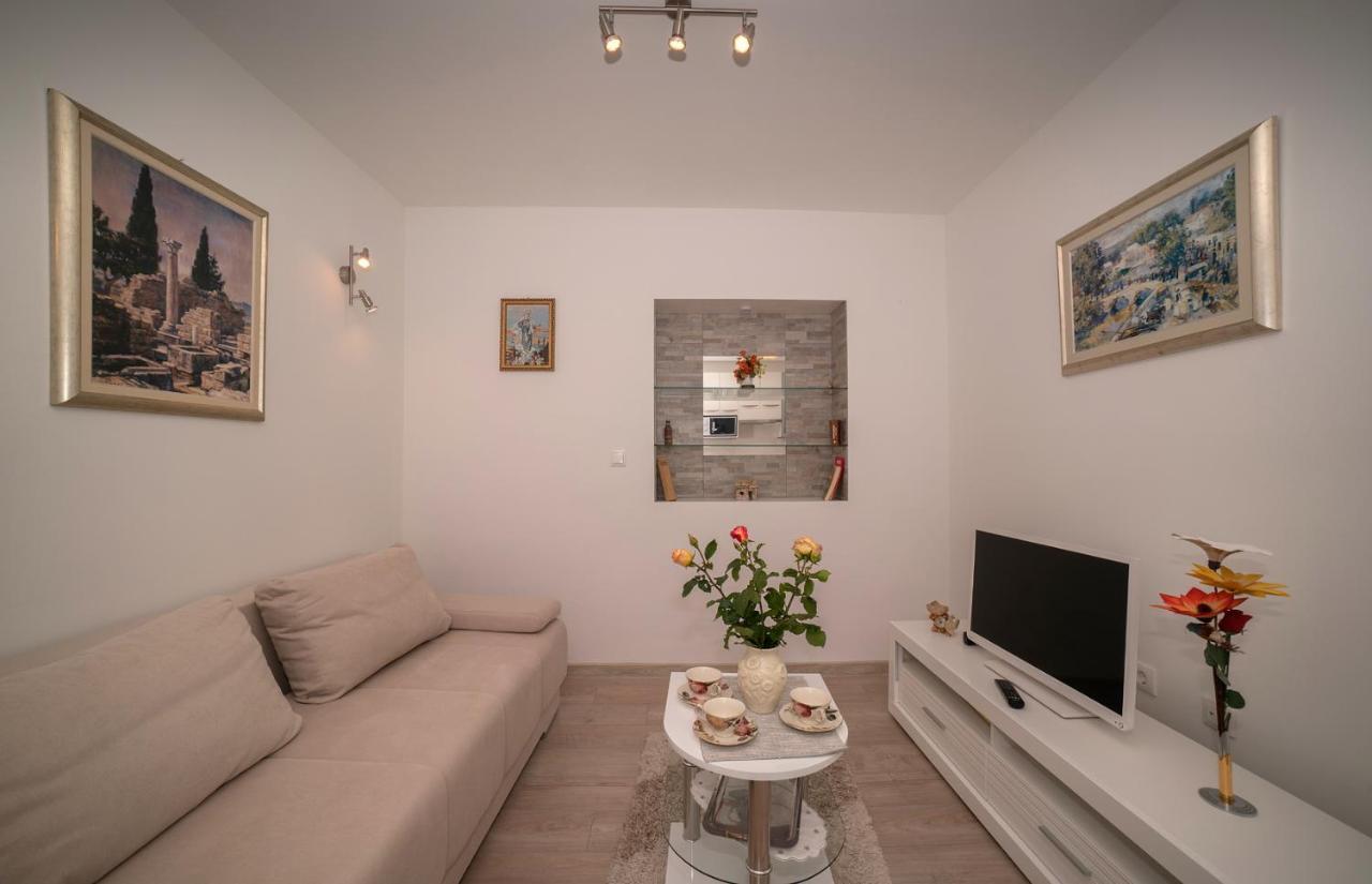 Apartman Karla Солин Экстерьер фото