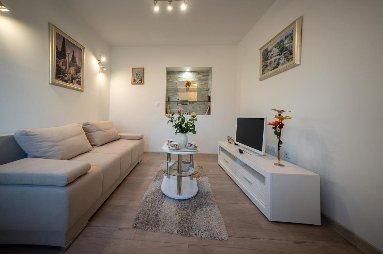 Apartman Karla Солин Экстерьер фото
