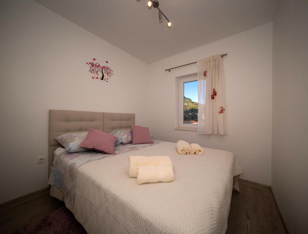 Apartman Karla Солин Экстерьер фото