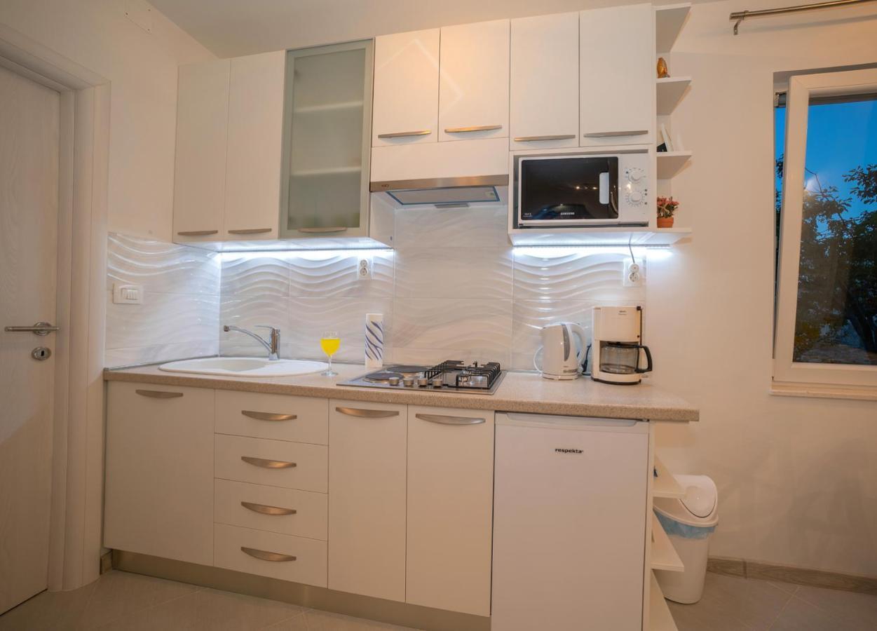 Apartman Karla Солин Экстерьер фото