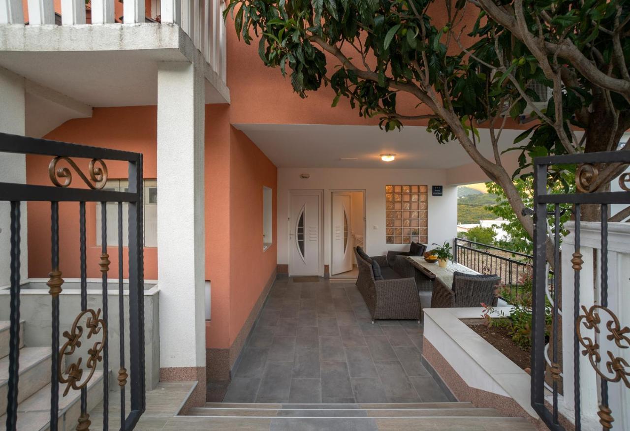 Apartman Karla Солин Экстерьер фото